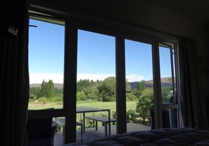 Alexandra-Clyde peaceful Clydestay.