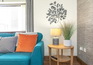 Allanfield Quiet Central Family Apartment with Parking