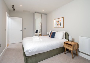 ALTIDO 1BR flat w/terrace in Nine Elms