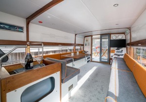 ALTIDO House Boat in Limehouse Marina