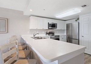 Amalfi Coast 324D - Gulf View, Community Pool, Tennis, Beach Service Included!