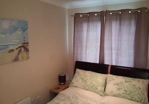 'AMANECER' - Modern two-bedroomed chalet located on Rainbows End Park, Bacton.