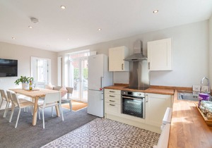 Amazing 6 Bedroom Holiday Home Sleep 11 Manchester CIty Manchester Airport