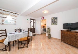 Amazing apartment in Kastel Kambelovac