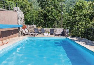 Amazing Apartment In Moscenicka Draga