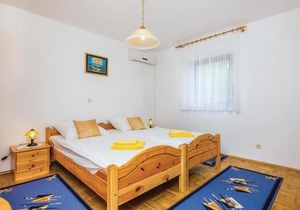 Amazing Apartment In Klenovica