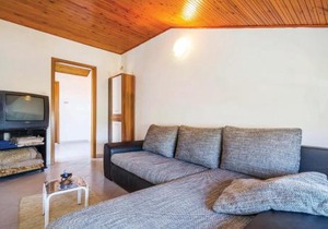 Amazing Apartment In Cesarica With Wifi