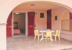 Amazing Apartment In Puntone Gr