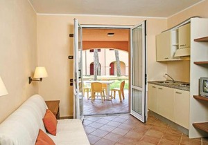 Amazing Apartment In Puntone Gr