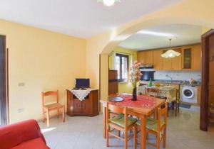 Amazing Apartment In Ricadi With House Sea View