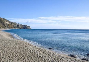 Amazing Apartment In Ricadi With House Sea View