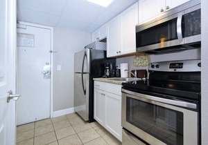 Amazing Coastline Views from this Condo on the Golden Mile