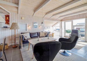 Amazing home in Bjert with WiFi