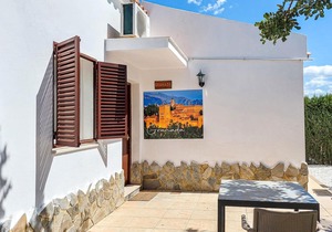 Amazing home in El Coronil with WiFi