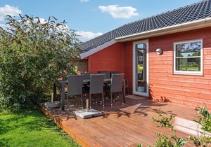Amazing home in Frørup with WiFi