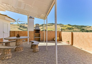 Amazing home in Montecorto