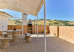 Amazing Home In Montecorto