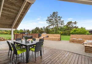 Amazing Home In Skjern With Kitchen
