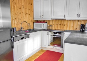 Amazing home in Vikeså with lake view