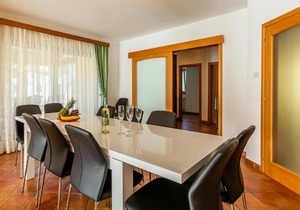 Amazing home in Volme with 8 Bedrooms, Sauna and WiFi