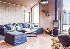 Amazing home in yer with 3 Bedrooms and WiFi