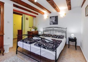 Amazing Home In Zlobin