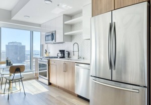 Amazing Oakland 1BR w/ Pool, W/D, Sky Deck, next to BART, by Blueground