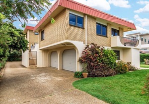 Amazing Ocean Views - Scarborough, QLD