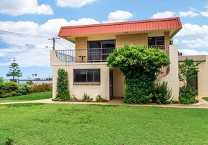 Amazing Ocean Views - Scarborough, QLD