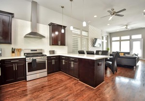 🌟Amazing Rooftop🌟Downtown Skyline Views🌃Sleeps 15🛏️