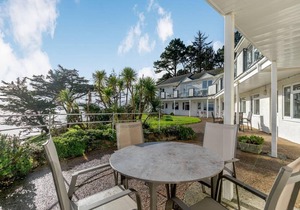 Amazing Sea Views from this Ground Floor 2 Bedroom High Spec Apartment
