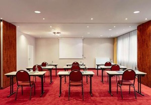 Amedia Frankfurt Russelsheim Trademark Collection by Wyndham