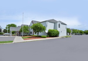 Americas Best Value Inn - East Syracuse