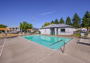 Americas Best Value Inn Phoenix Ashland