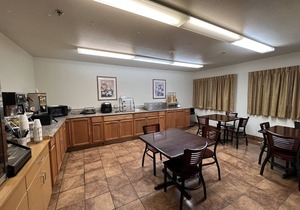 Americas Best Value Inn & Suites Ada
