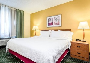 AmericInn by Wyndham Davenport