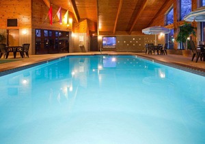 AmericInn by Wyndham West Burlington