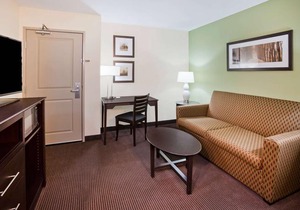 Americinn By Wyndham Dewitt