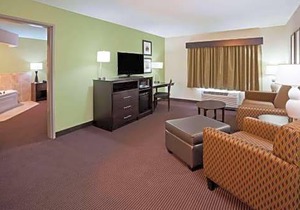 AmericInn by Wyndham DeWitt
