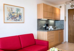 Amsel (A410) by Interhome