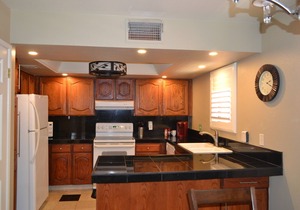 Anasazi Village - Beautiful Setting-Dining, Shopping, Golf, Peaceful