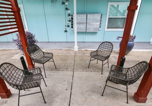 Anchor by Pleasure Pier #2: Updated Condo Community, Heart of the City