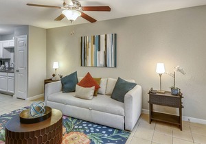 Anchor by Pleasure Pier #7: Updated Condo Community, Heart of the City