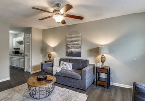 Anchor by Pleasure Pier #8: Updated Condo Community, Heart of the City