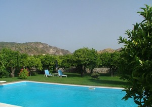Ancient holiday home in the countryside of Stilo with garden