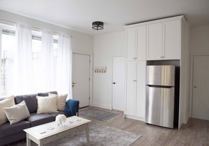 Anderson Lane Studio l Beach Access l TV I Kitchen