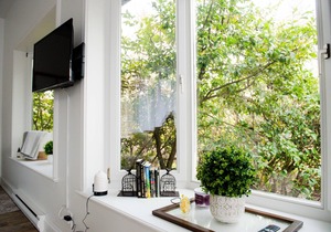 Anderson Lane Studio l Beach Access l TV I Kitchen
