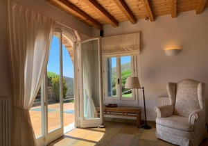 Andros: Luxurious Villa With Private Swimming Pool