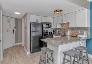 Angled Ocean View Studio with Incredible Views! Palace Resort 1005 - Sleeps 4 guests