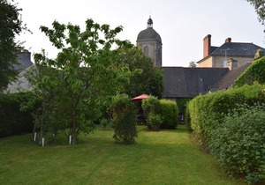 Antrain Village Cottage in Antrain